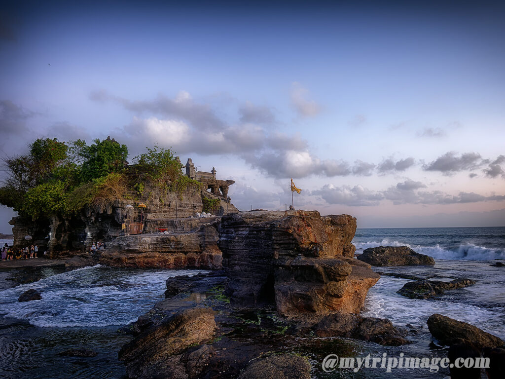 Sunset at Tanah Lot Temple (1)