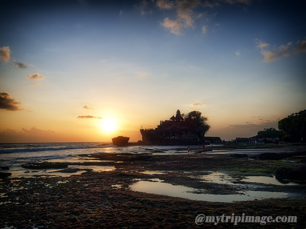 Sunset at Tanah Lot Temple (2)