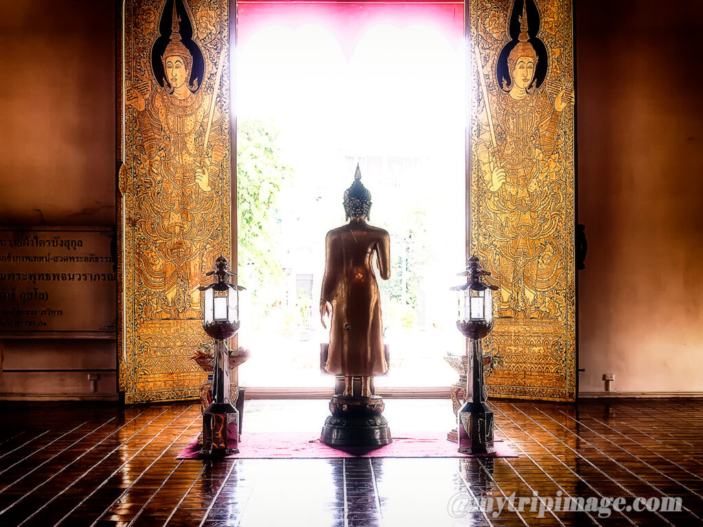 Main Prayer Hall at Wat Chedi Luang (5)