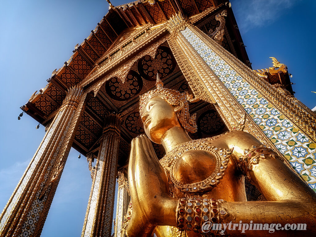 Kinnari at Wat Phra Kaew (1)