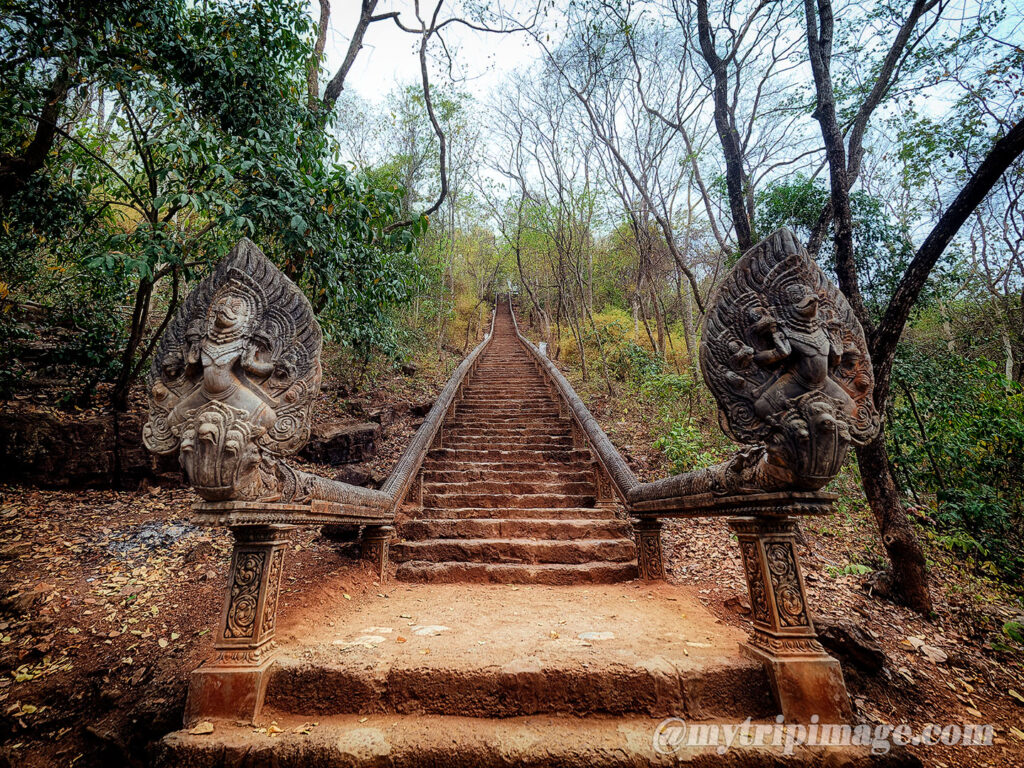 Phnom Banan Temple (1)
