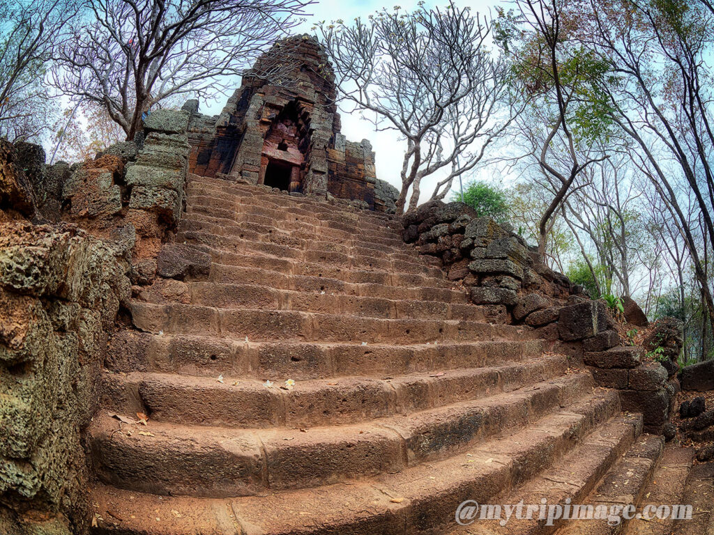 Phnom Banan Temple (3)