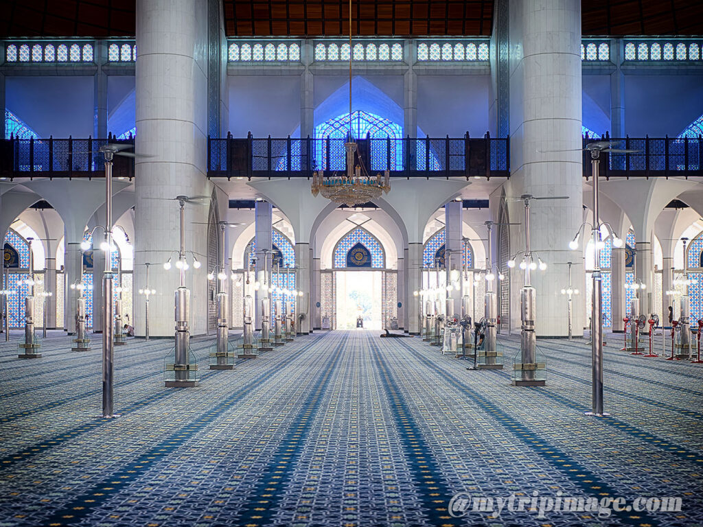 Sultan Salahuddin Abdul Aziz Shah Mosque(9)