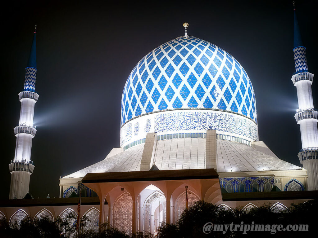 Sultan Salahuddin Abdul Aziz Shah Mosque(11)