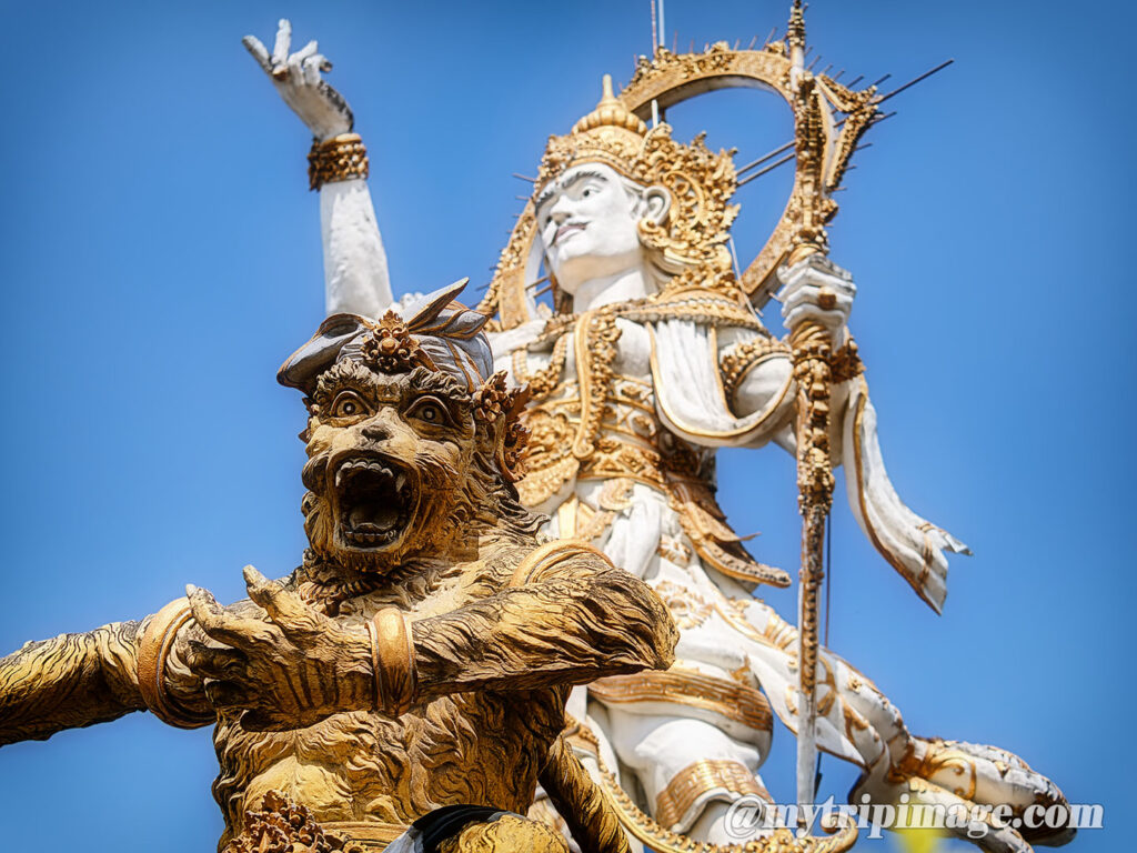Titi Banda Statue (7)