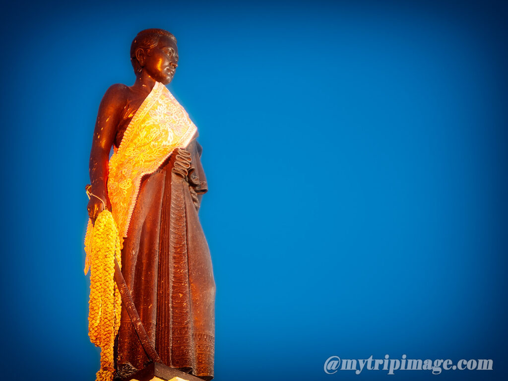 Thao Suranari Monument (5)